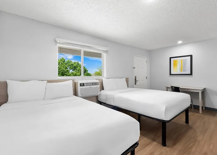 Birch Hill Suites - Lakeland