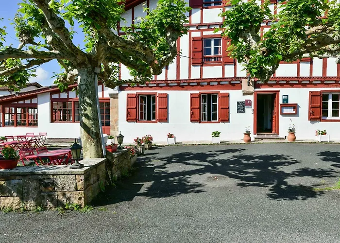 Logis Hôtel Baratxartea