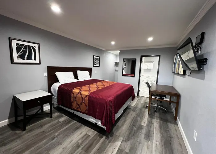 Aqua Inn Motel