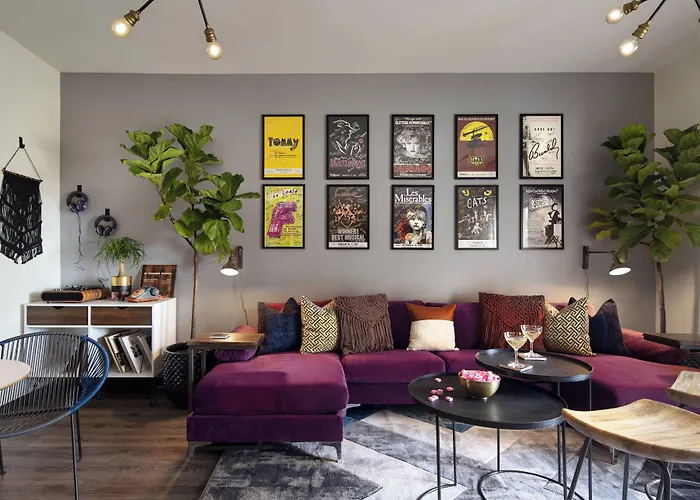 Moxy Memphis Downtown Hotel