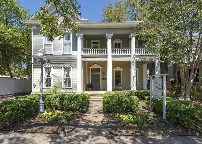 The Crystal River Inn San Marcos