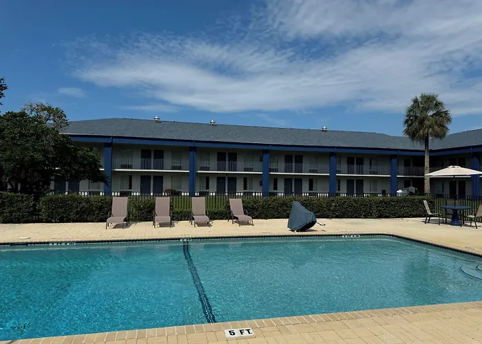 Days Inn By Wyndham Crystal River