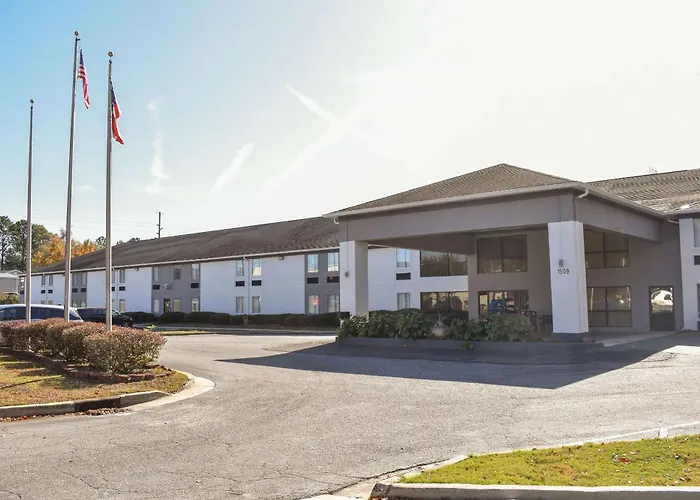 Clarion Pointe Vidalia - Lyons West Hotel