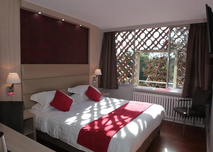 Hôtel Les Trois Roses, Meylan Grenoble The Originals Boutique