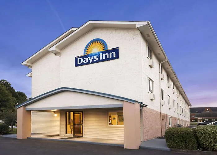 Days Inn By Wyndham Greenwood Sc