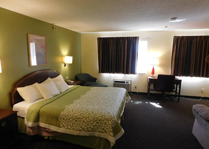 Days Inn By Wyndham Lexington Ne