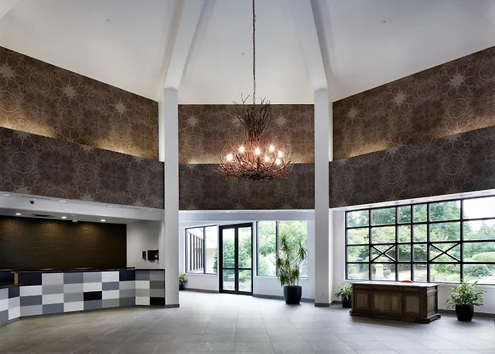 Tarrytown House Estate Hotel