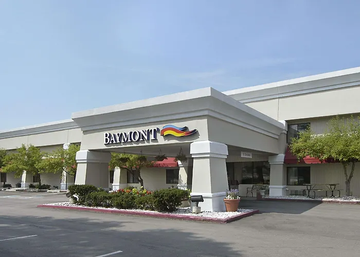 Baymont By Wyndham Jackson Hotel