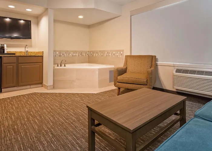 Best Western Plus Hudson I-94