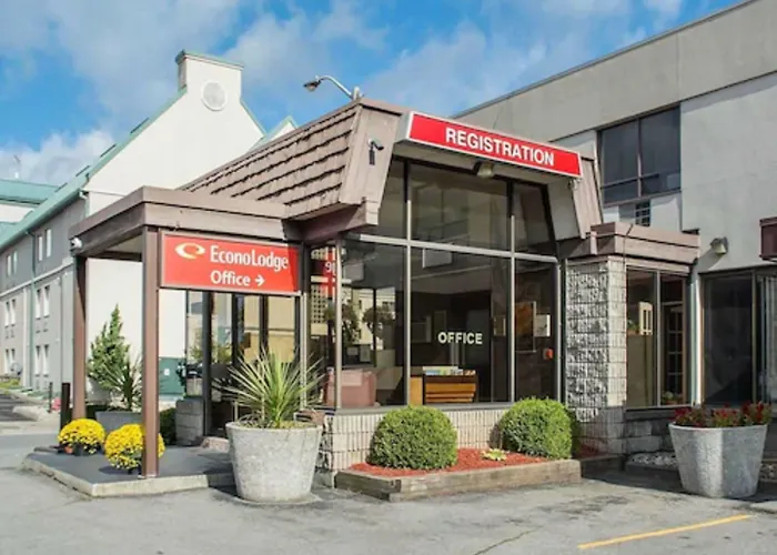 Econo Lodge By The Falls Niagarawatervallen