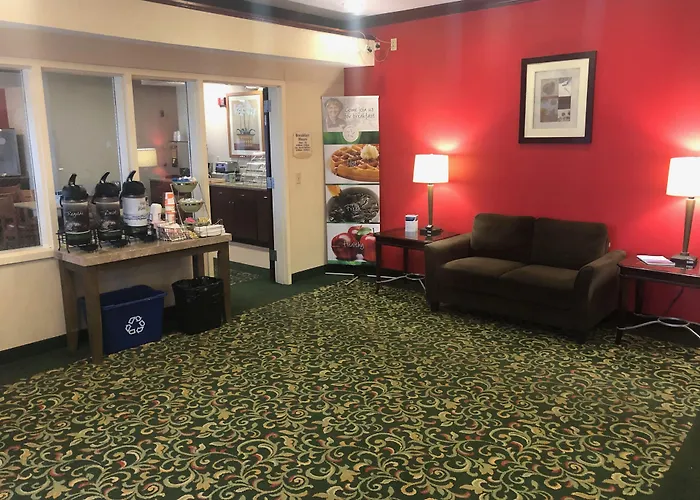 Quality Inn & Suites Bay City