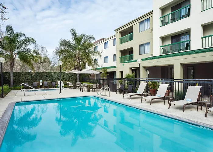 Courtyard By Marriott Stockton