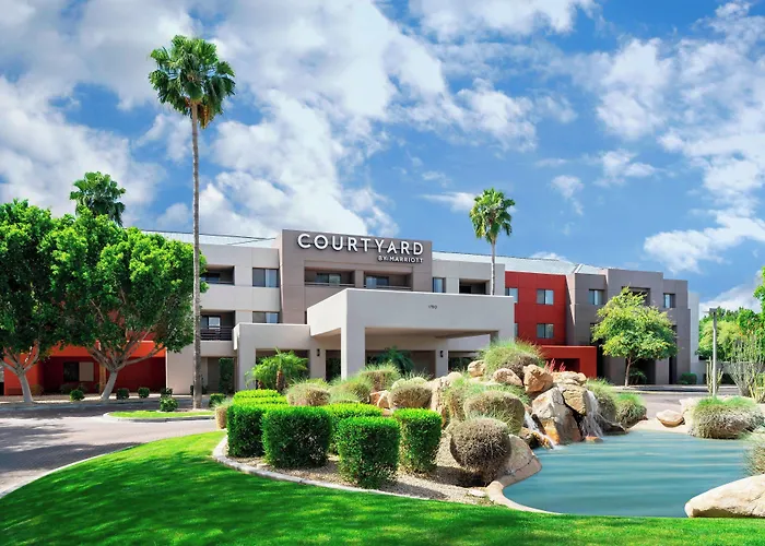 Courtyard Scottsdale North Hotel