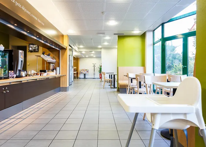 B&B HOTEL Orly Rungis Aéroport