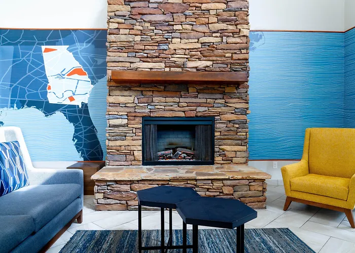 Holiday Inn Express Hotel & Suites Hiawassee By Ihg