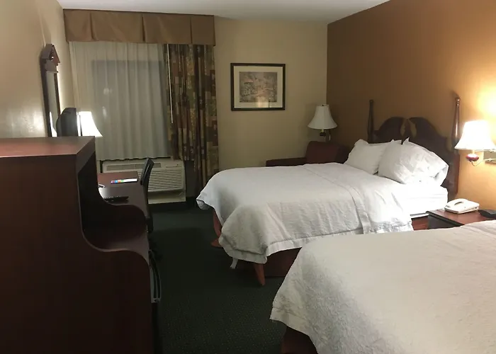 Hampton Inn Bedford