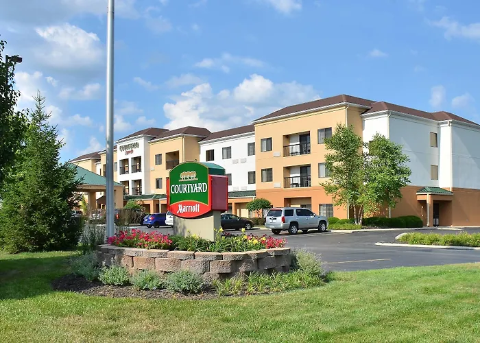 Courtyard By Marriott Indianapolis South Hotel