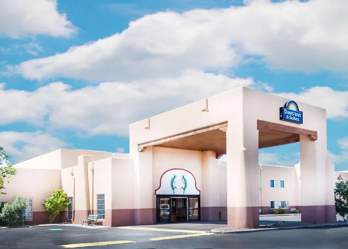 Days Inn & Suites By Wyndham Lordsburg