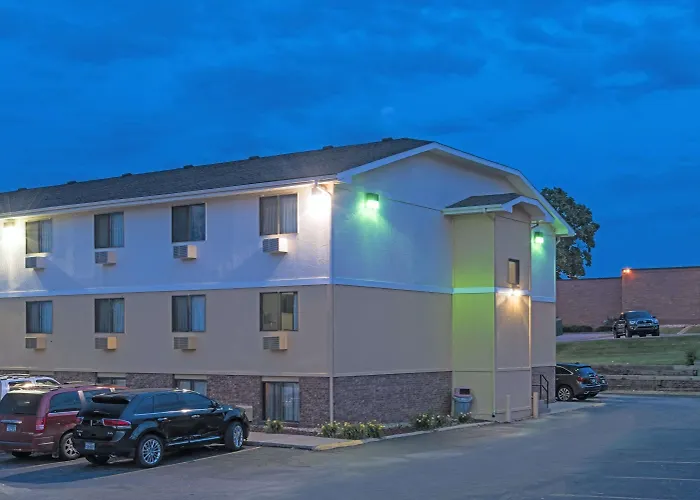 Super 8 By Wyndham Omaha Ne