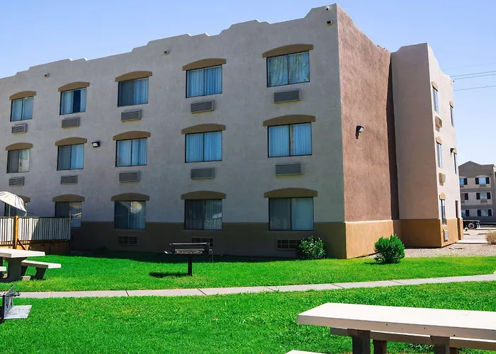 Super 8 By Wyndham Yuma
