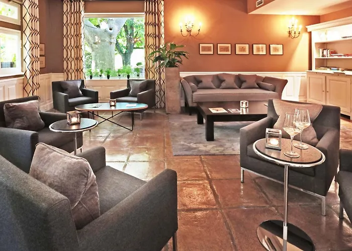 Le Prieure Hotel Villeneuve-lès-Avignon