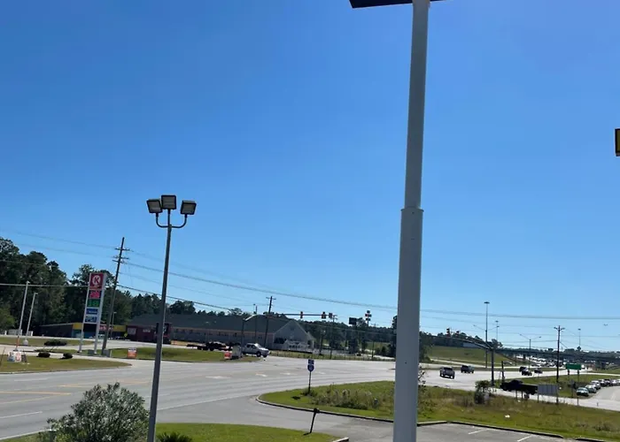 Baymont By Wyndham Biloxi - Ocean Springs Motel