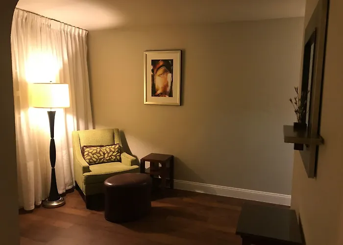 Amco Hotel & Suites- Fort Hood Killeen