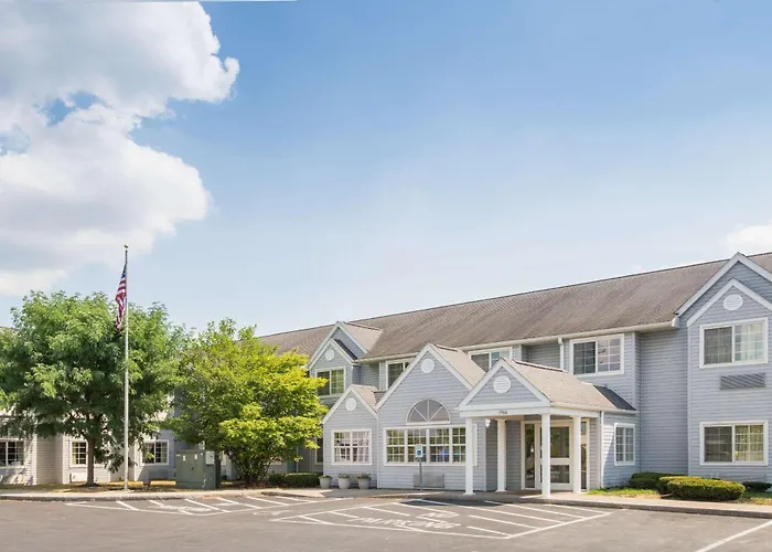 Microtel Inn & Suites By Wyndham Seneca Falls