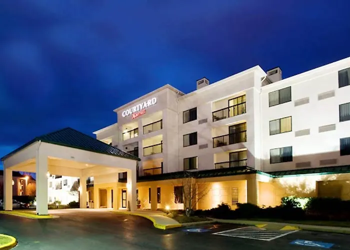 Courtyard Harrisonburg Hotel