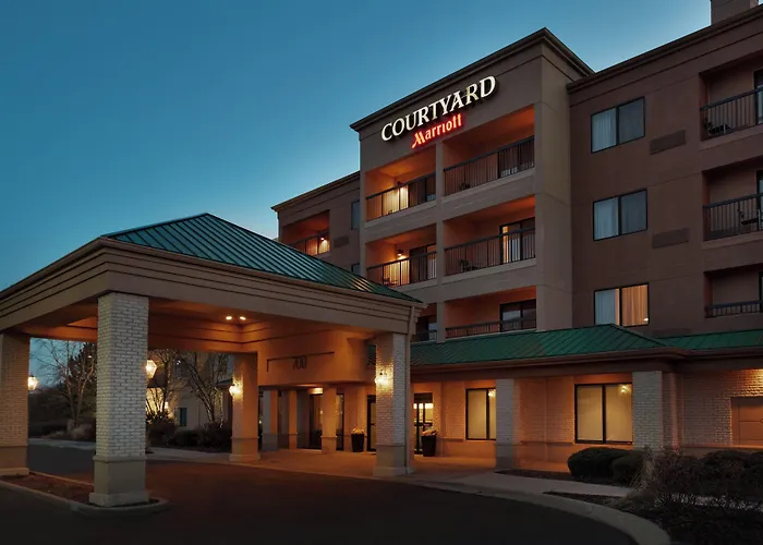 Courtyard Chicago St. Charles