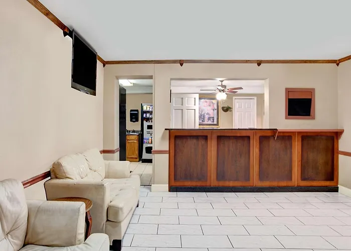 Super 8 By Wyndham West Memphis Hotel