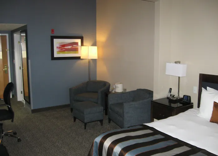 Fargo Hotels