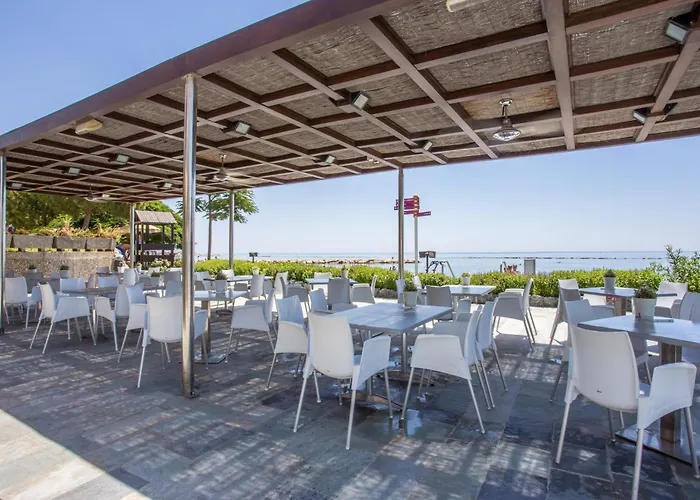 Hotel Crowne Plaza Limassol By Ihg