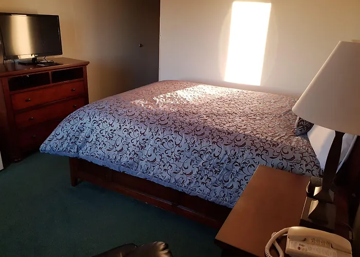 Americas Best Value Inn & Suites Northfield