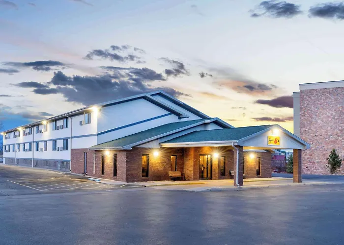 Super 8 By Wyndham Cheyenne Wy Hotel