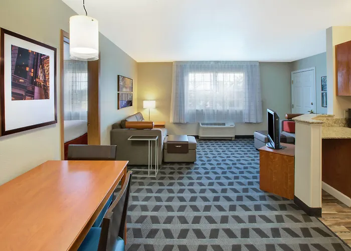 Towneplace Suites By Marriott Detroit Livonia