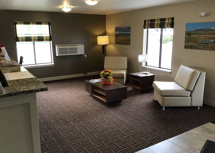 Super 8 By Wyndham Dillon Motel