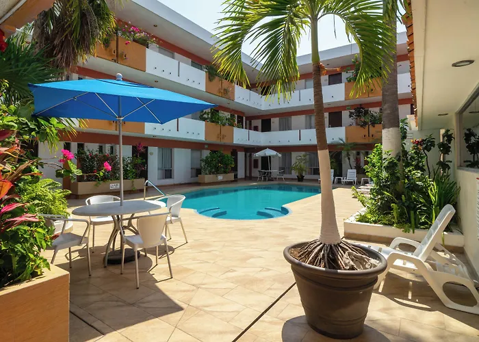 Hotel Azteca Inn Mazatlan