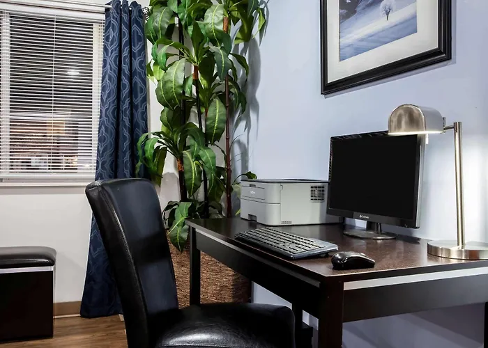 Super 8 By Wyndham Washington Hotel