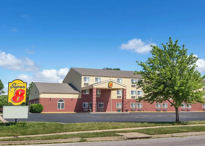 Super 8 By Wyndham Ottawa