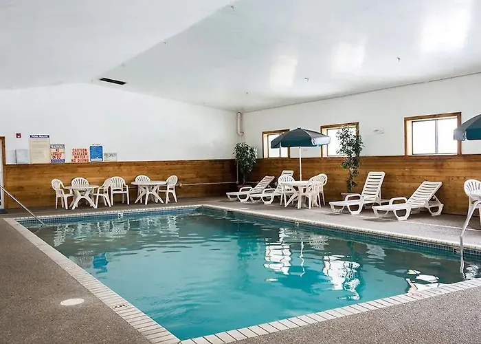 Norwood Inn And Suites - Minneapolis-St Paul Roseville