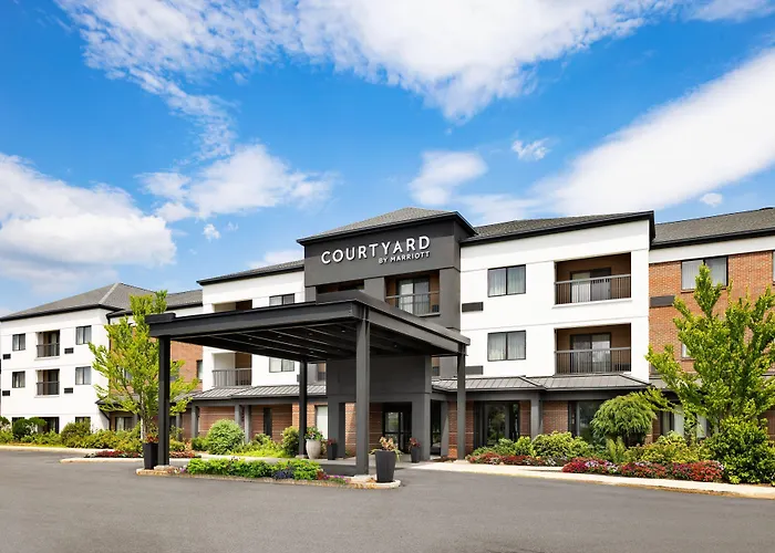 Courtyard By Marriott Concord
