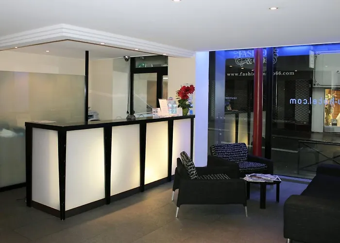 New Hotel Saint Lazare París