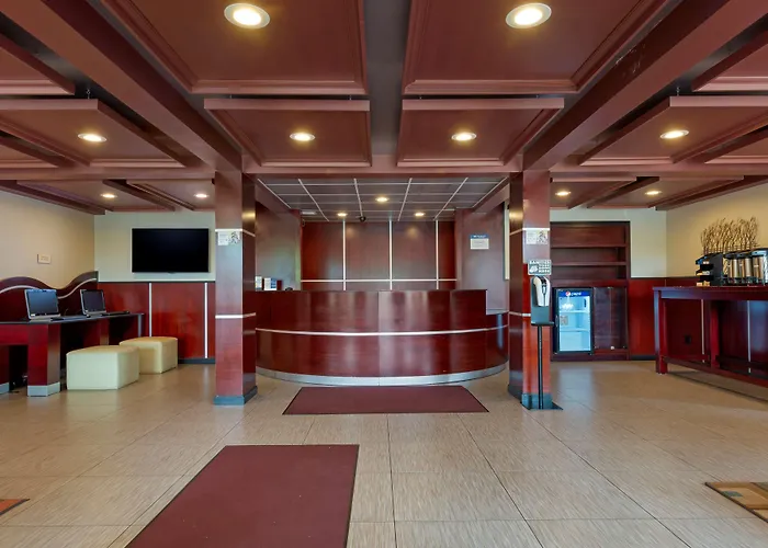 Best Western Plus Poconos Tannersville