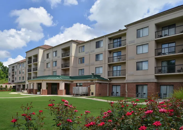 Courtyard By Marriott Decatur