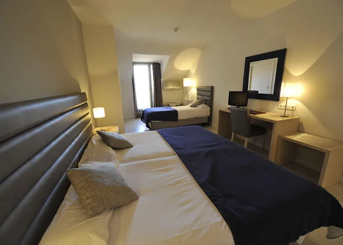 Hotel Puerta de Segovia La Lastrilla