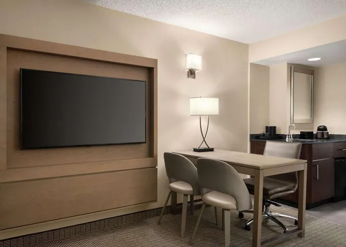 Embassy Suites By Hilton Cleveland Rockside Independence