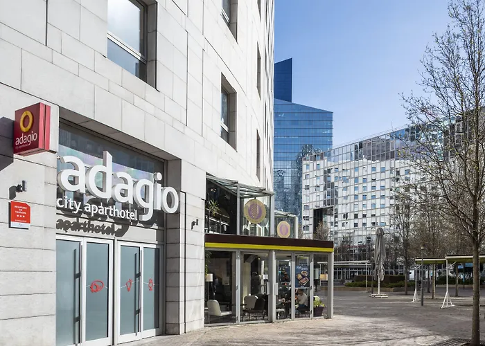 Aparthotel Adagio La Défense Esplanade Puteaux