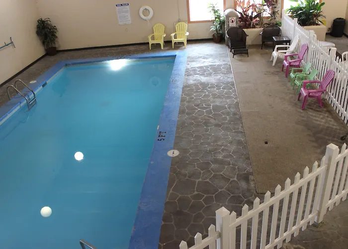 Knights Inn And Suites - Grand Forks