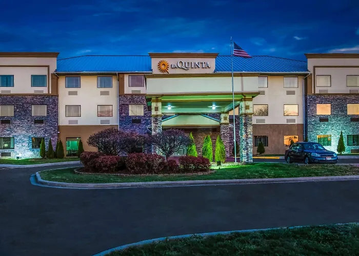 La Quinta Inn & Suites By Wyndham Fairborn Wright-Patterson